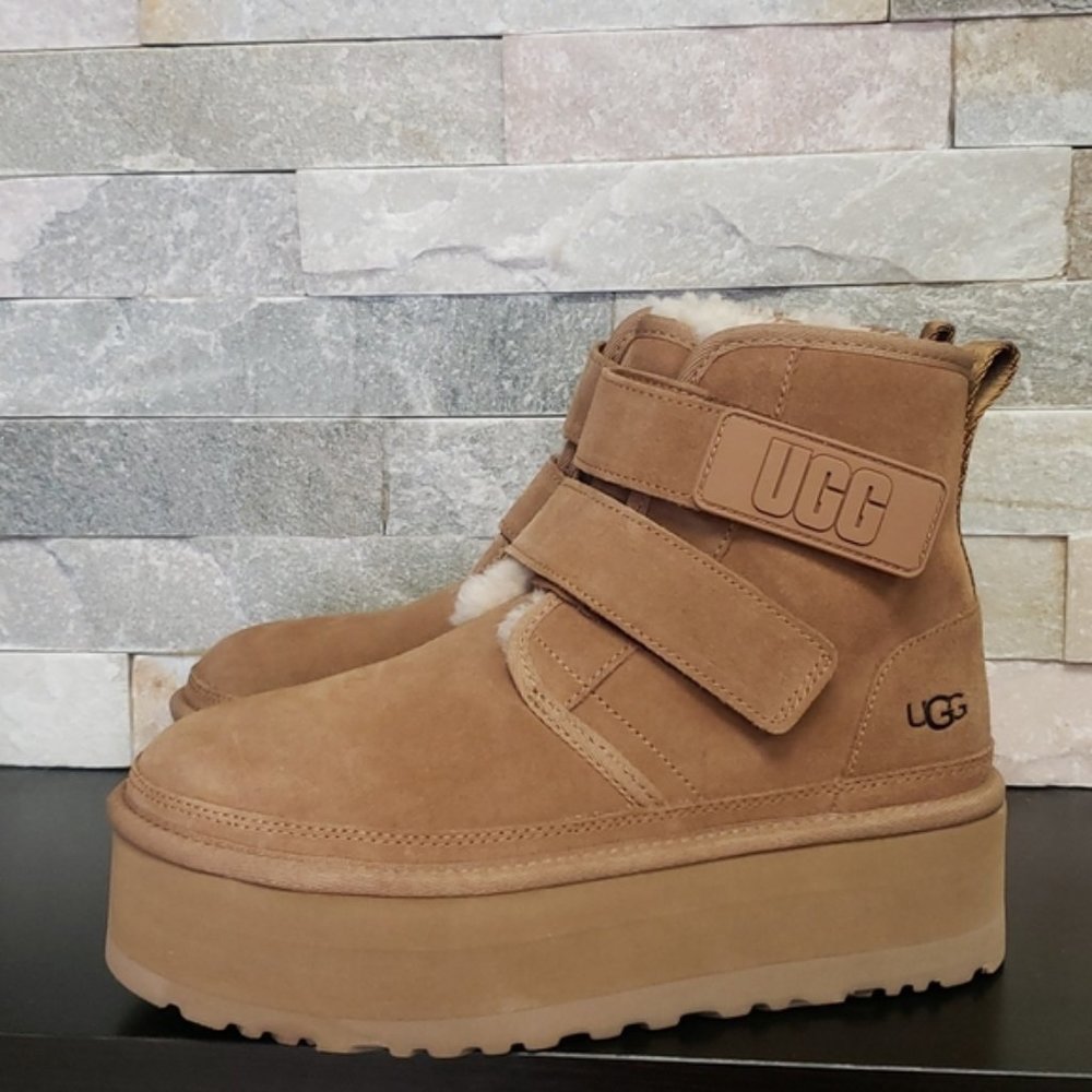 UGG Women's Neumel Platform Boot - Picture 10 of 12